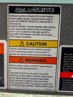 2016 MACK Pinnacle - Image 24