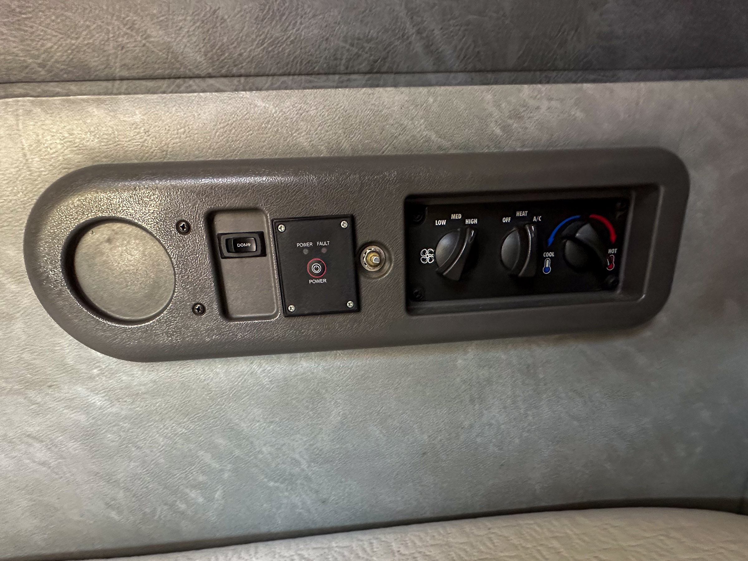 2016 MACK Pinnacle - Image 34