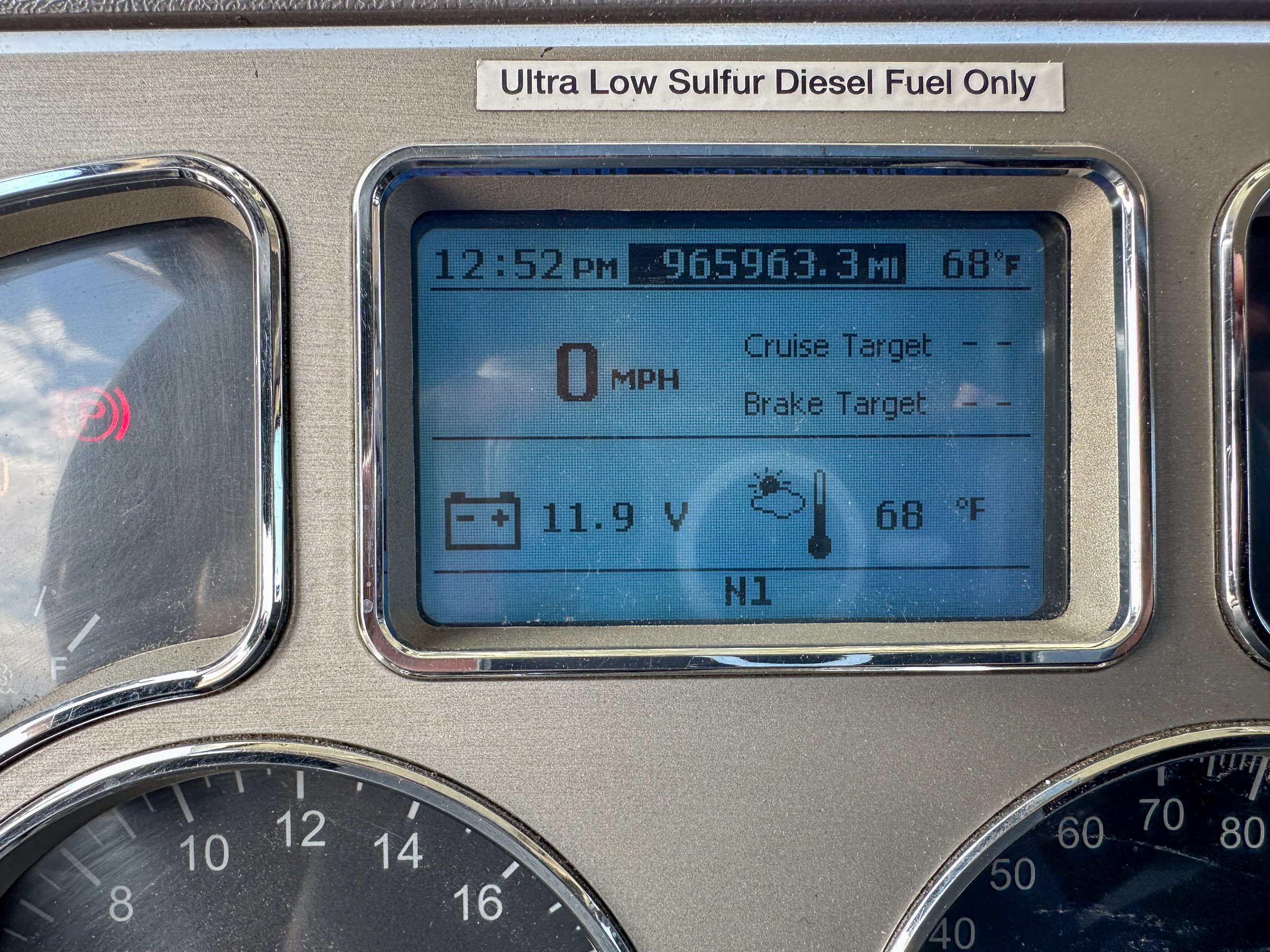 2016 MACK Pinnacle - Image 21