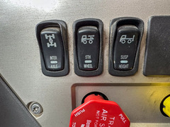 2016 MACK Pinnacle - Image 28