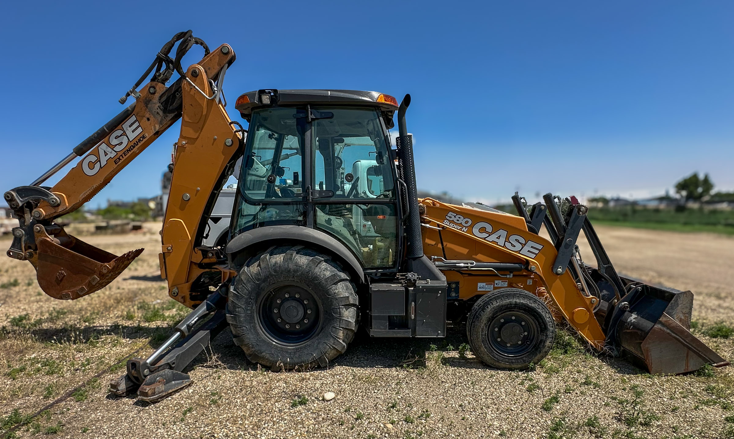 2017 CASE 580 Super N - Image 4