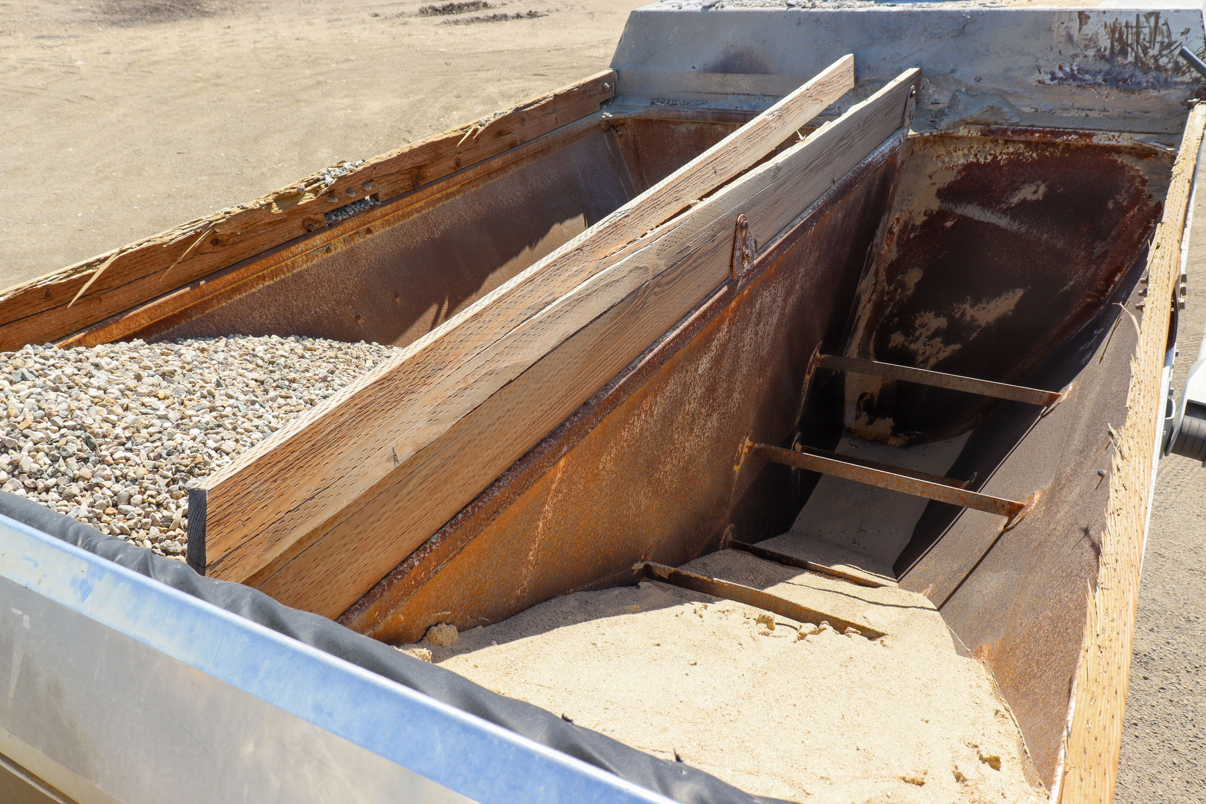 2003 MACK RD690P - Image 9