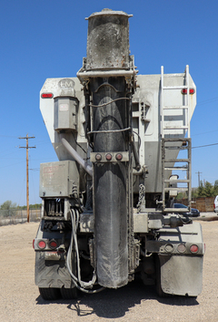 2003 MACK RD690P - Image 5