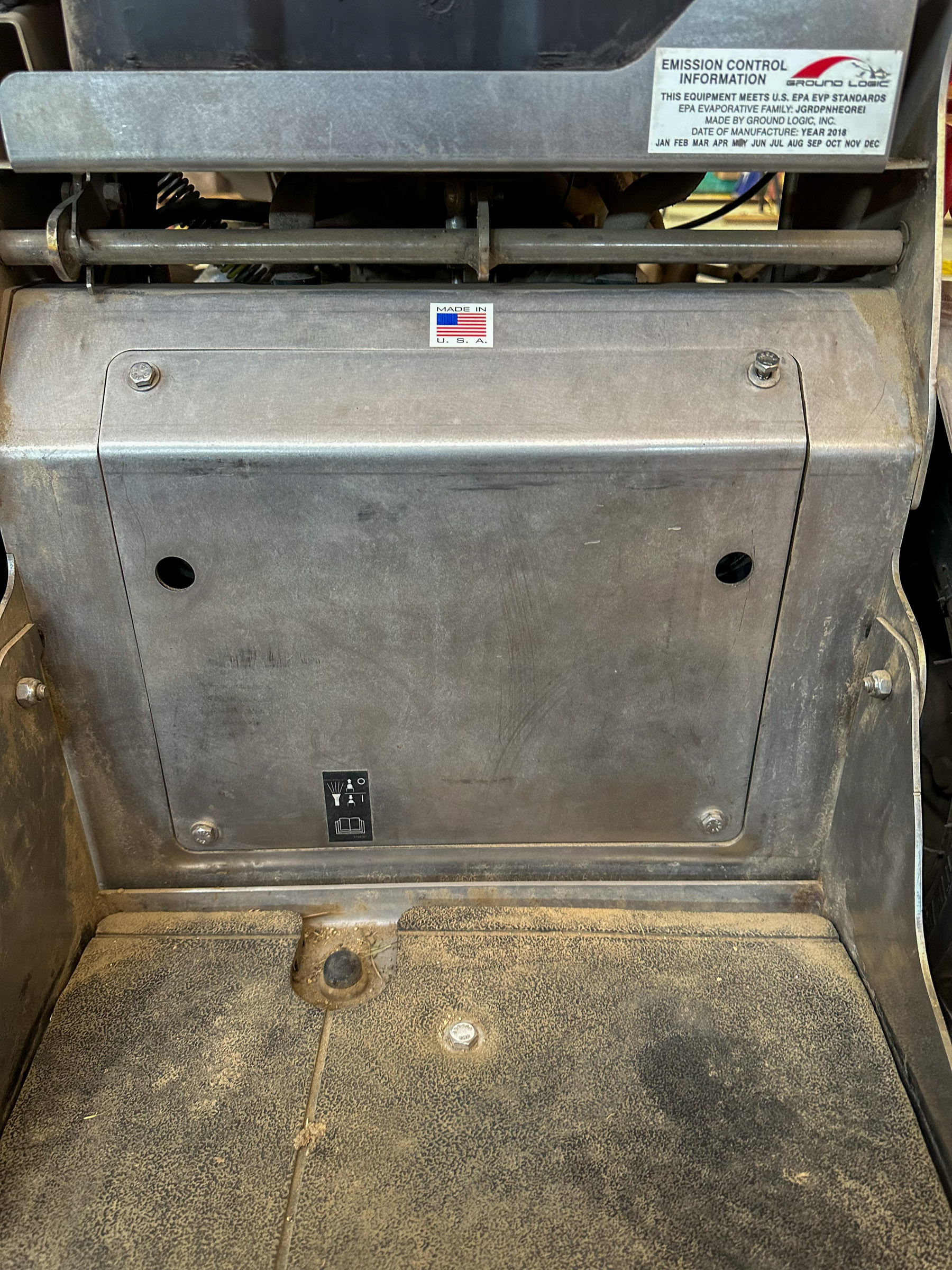 2018 FERRIS MOWERS Spreader/Sprayer - view 4 of 16