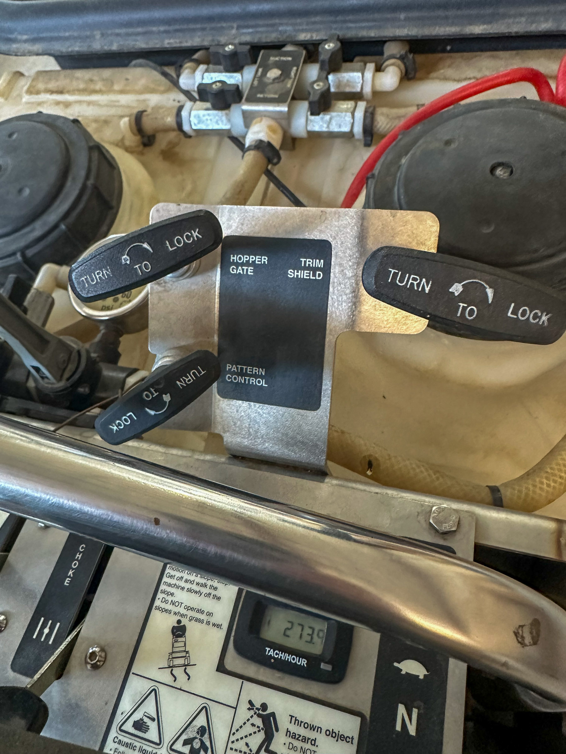 2018 FERRIS MOWERS Spreader/Sprayer - view 10 of 16