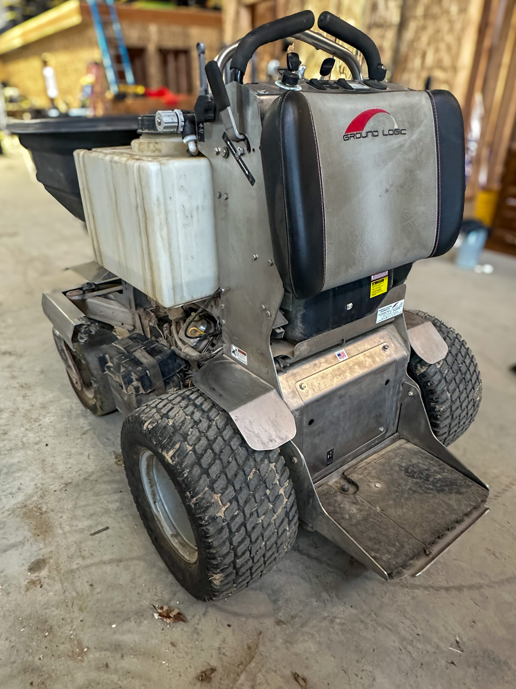 2018 FERRIS MOWERS Spreader/Sprayer - Image 13