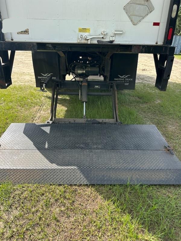 2016 INTERNATIONAL 4300 - view 3 of 8