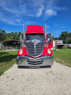 2016 INTERNATIONAL LF517 - Image 2