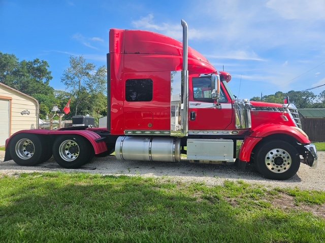 2016 INTERNATIONAL LF517 - view 1 of 11