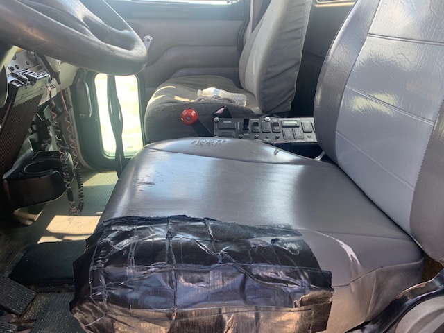 2007 PETERBILT 335 - view 4 of 6