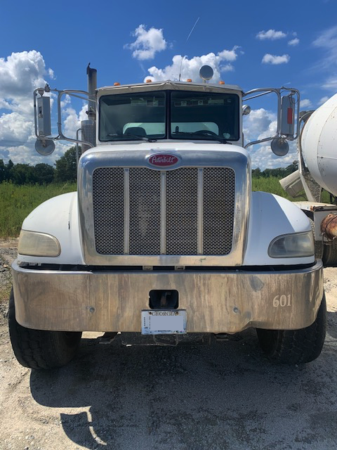 2006 PETERBILT 335 - Image 3