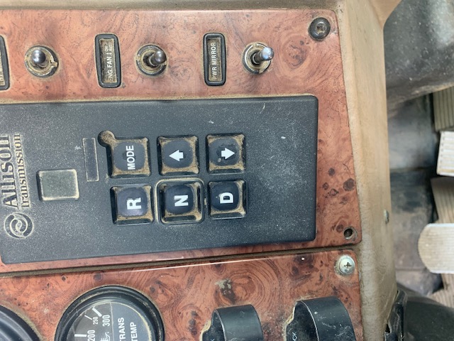 2006 PETERBILT 335 - view 8 of 8