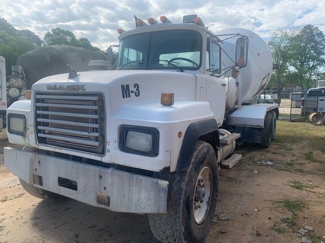 1995 MACK RD688S