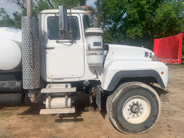 1995 MACK RD688S - Image 4