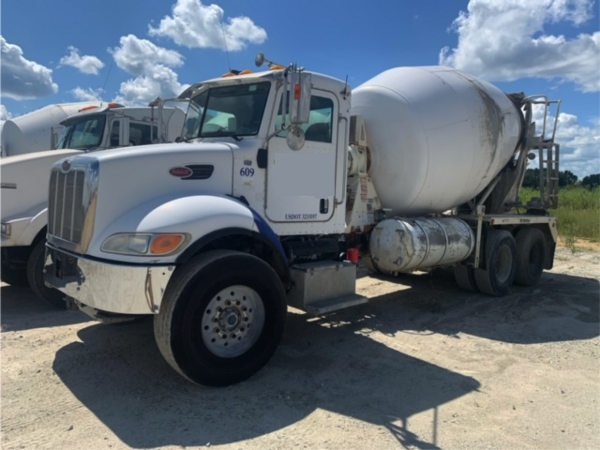 2006 PETERBILT PB335