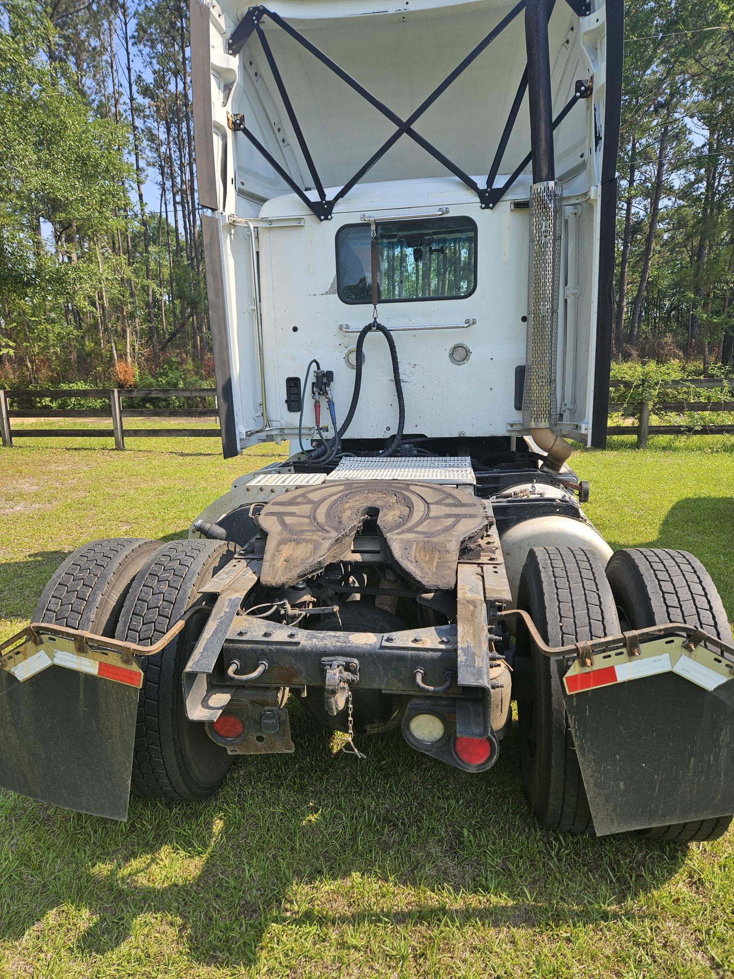 2018 PETERBILT 579 - Image 4