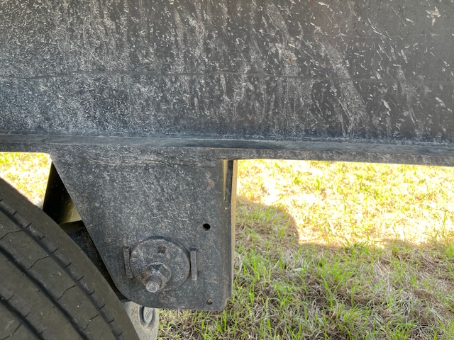 2011 UTILITY - view 7 of 11