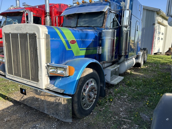 1999 PETERBILT 379