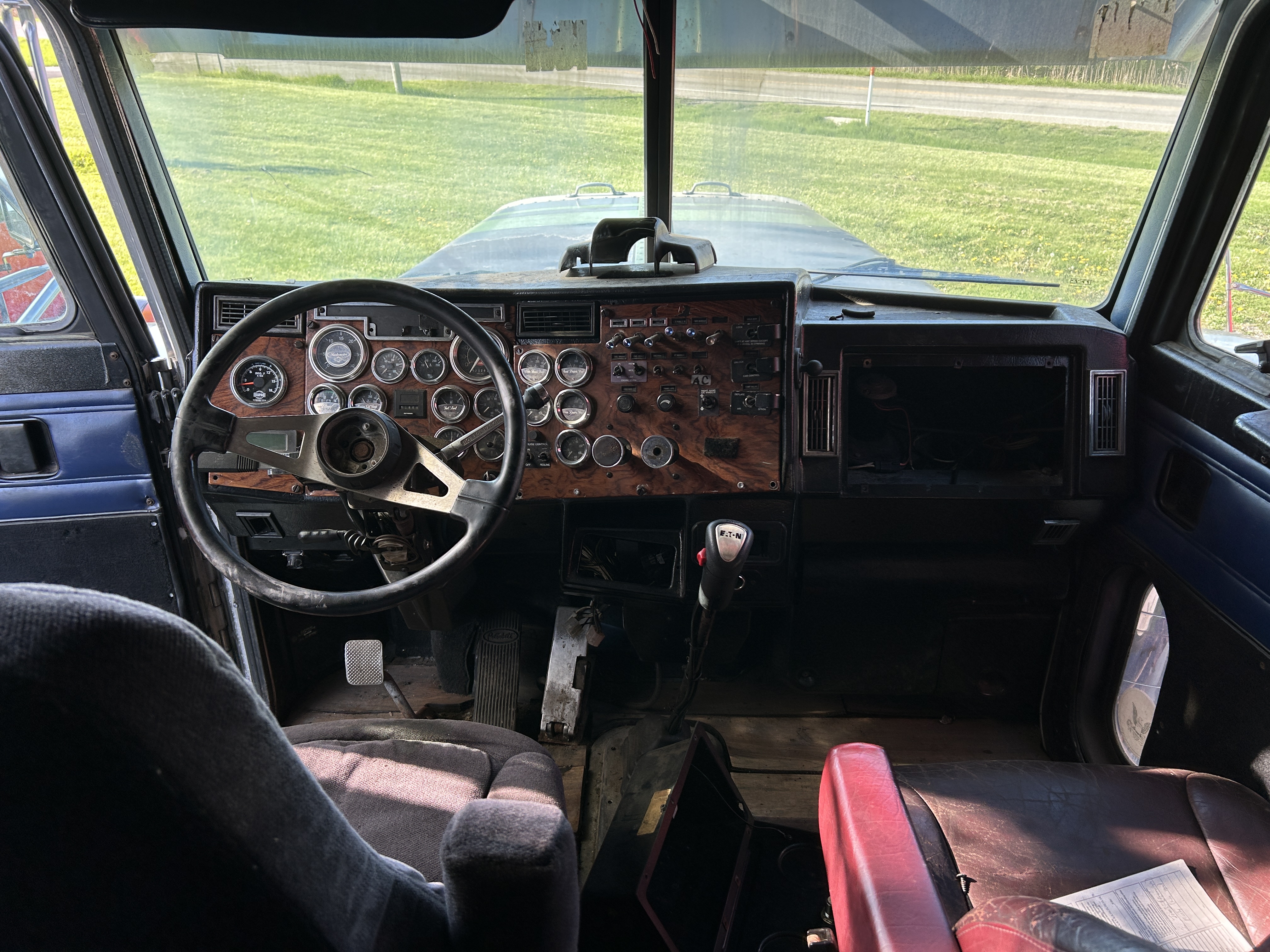 1999 PETERBILT 379 - view 14 of 16