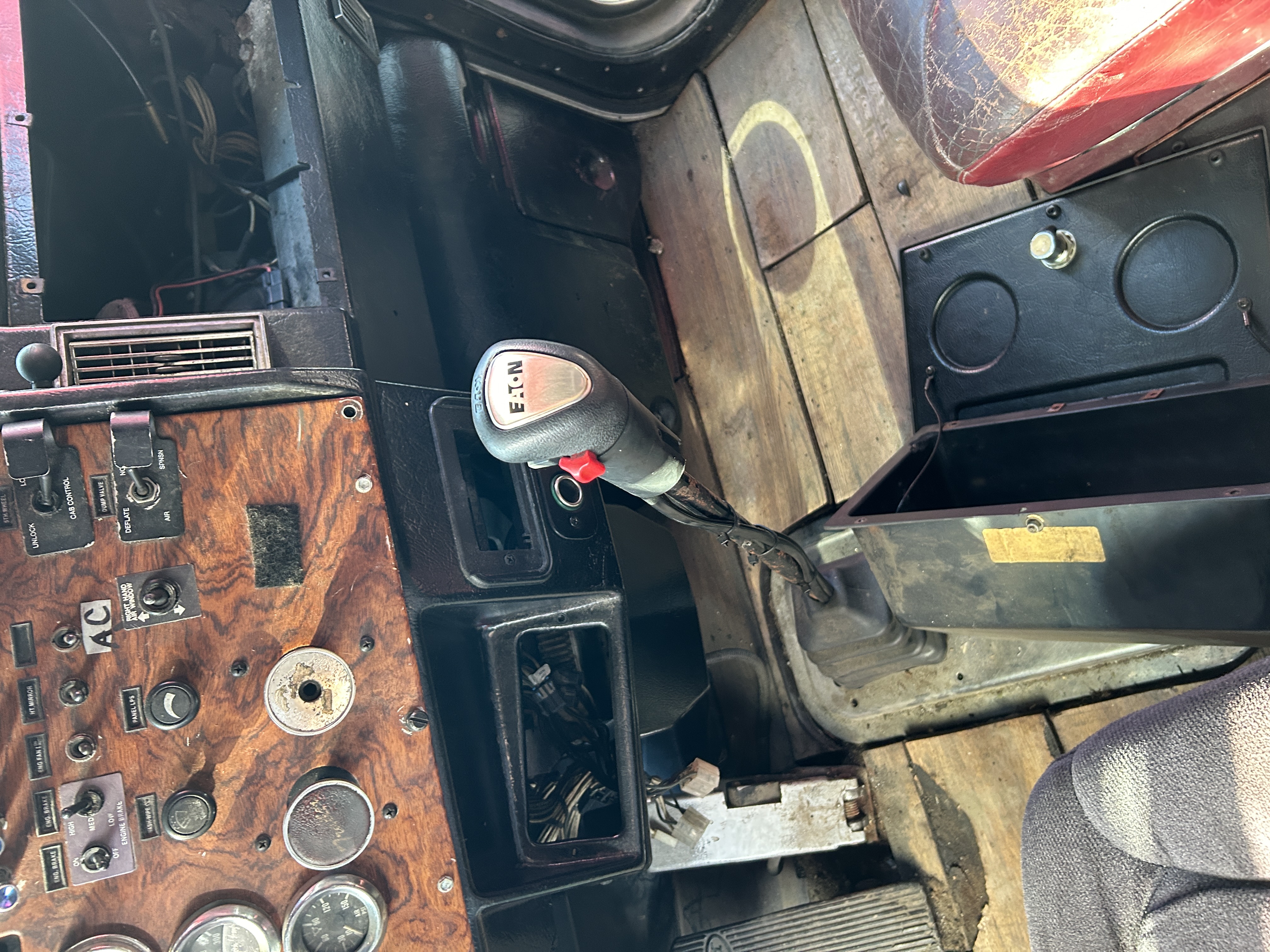 1999 PETERBILT 379 - view 13 of 16