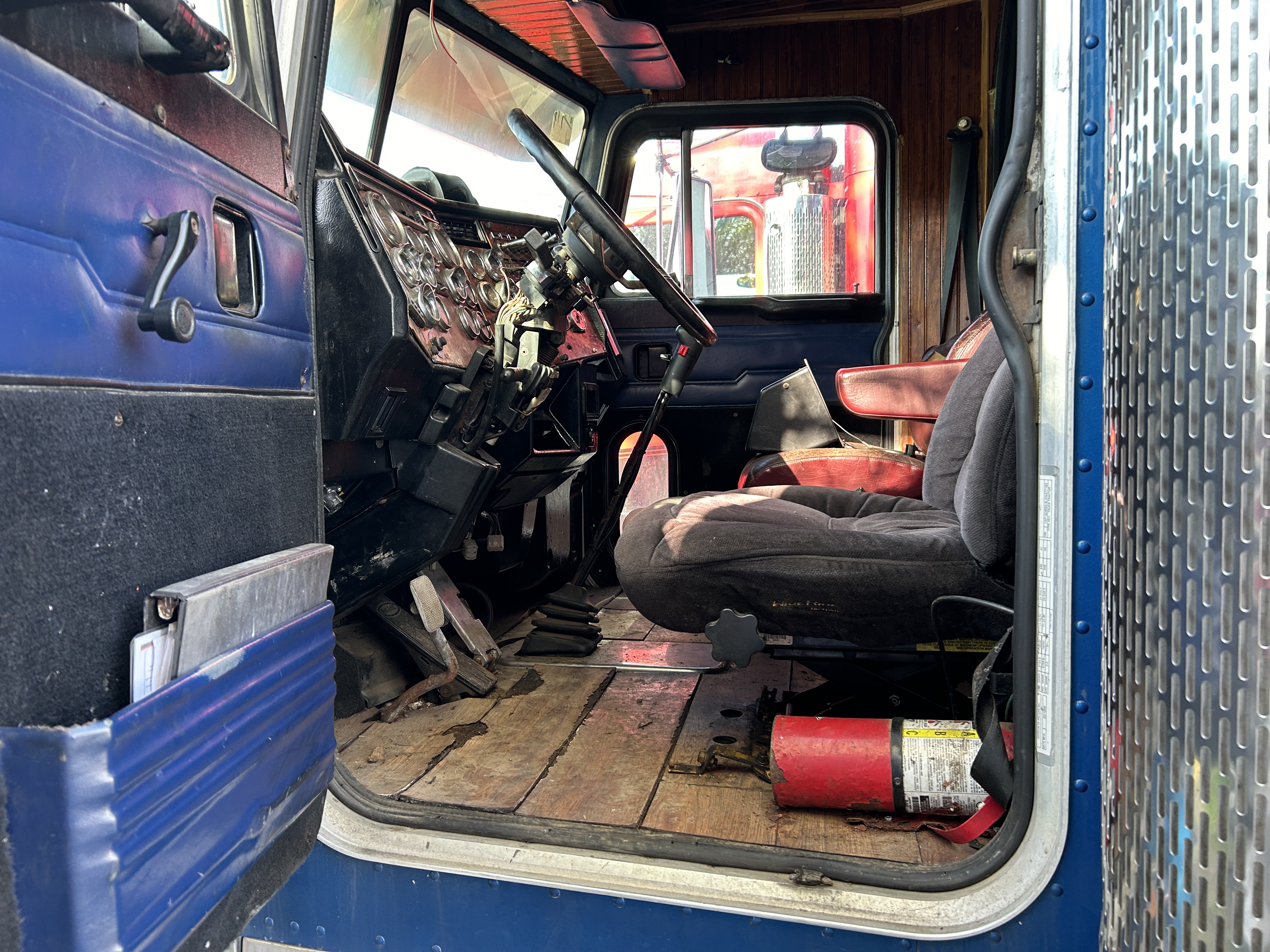 1999 PETERBILT 379 - Image 16