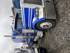 2002 PETERBILT 379 - Image 2