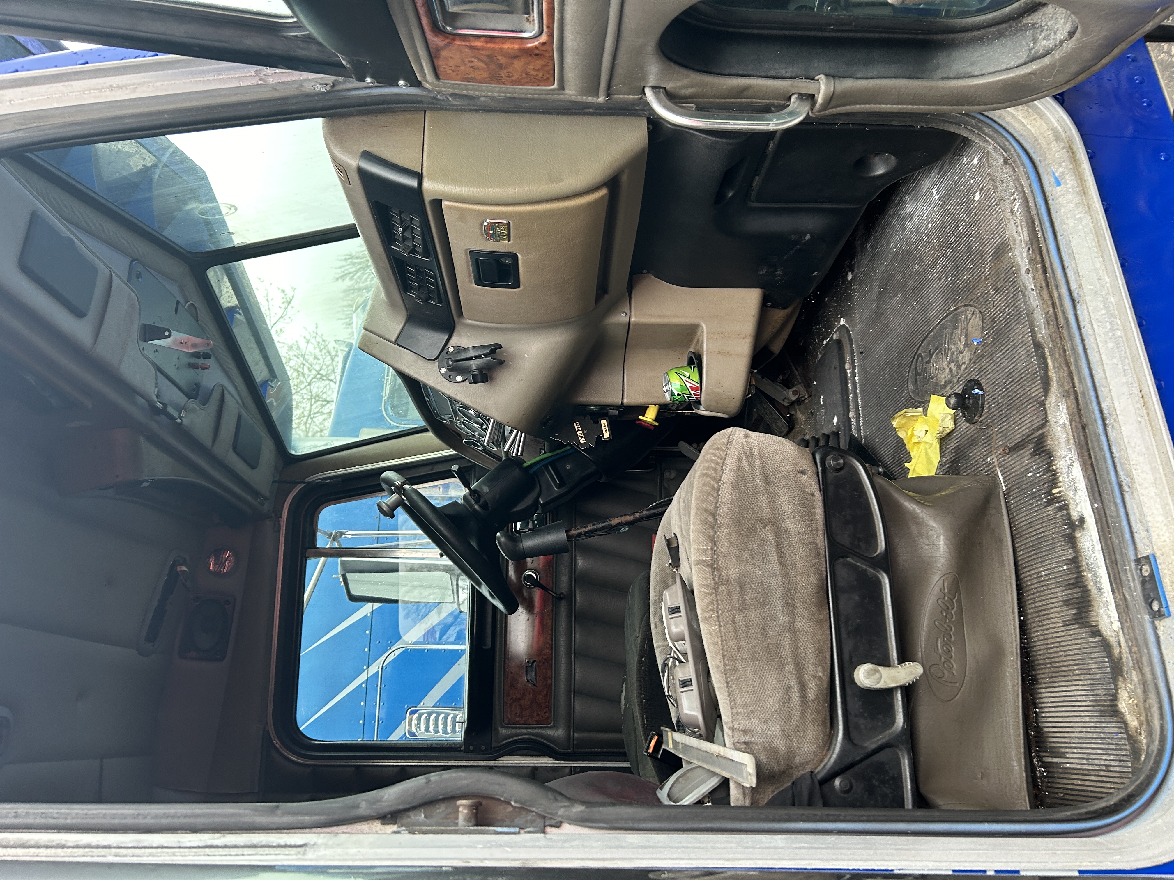 2002 PETERBILT 379 - Image 31