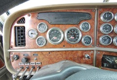 2002 PETERBILT 379 - Image 24