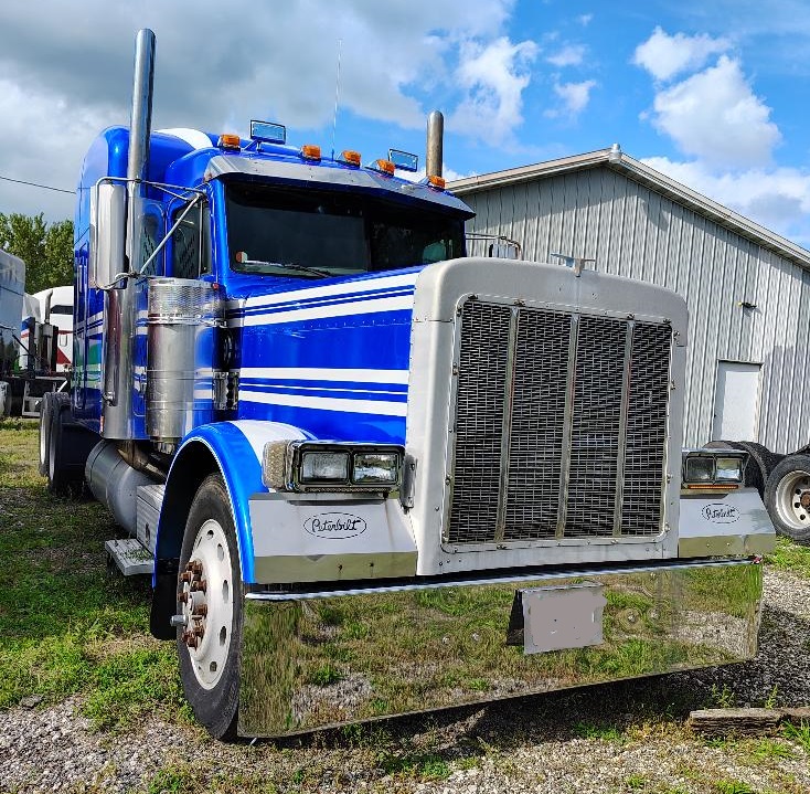 2002 PETERBILT 379