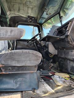 1996 PETERBILT 379 - Image 42