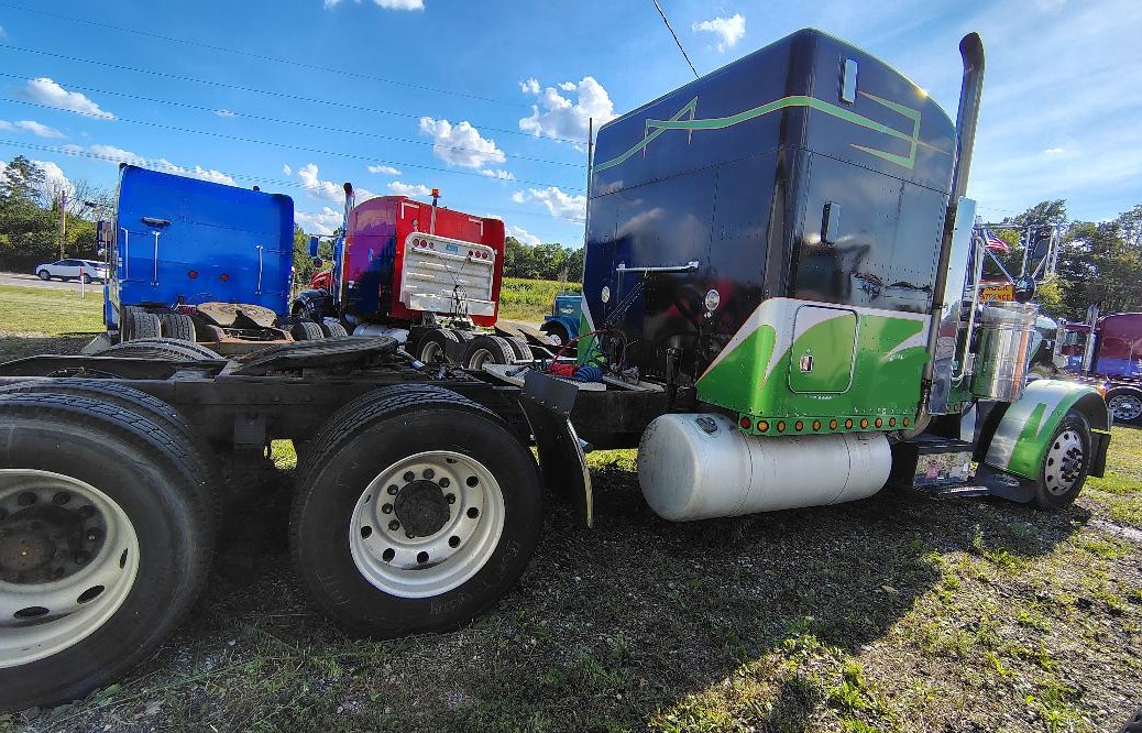 1996 PETERBILT 379 - view 9 of 46