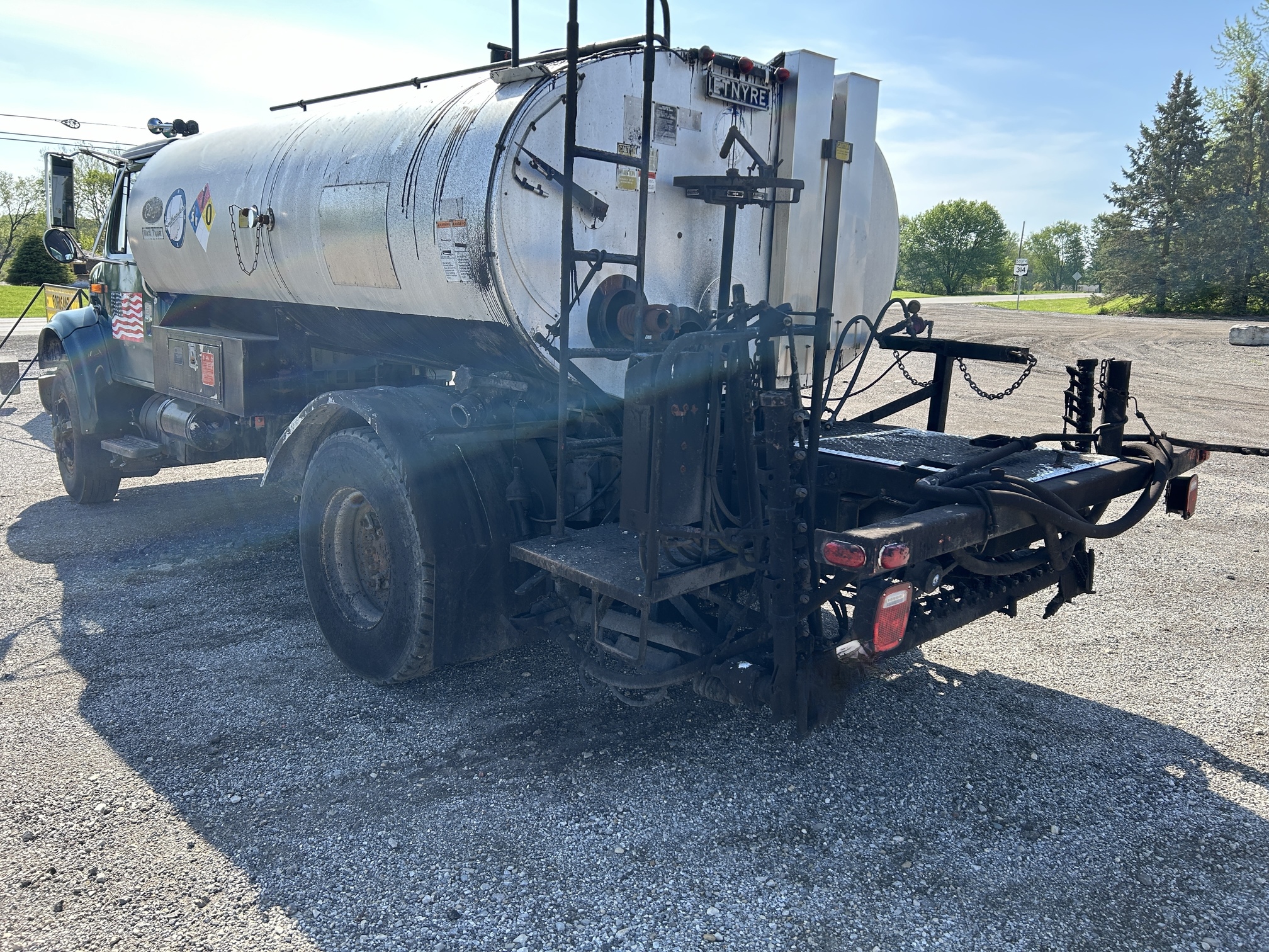 1982 INTERNATIONAL 4700 - Image 4