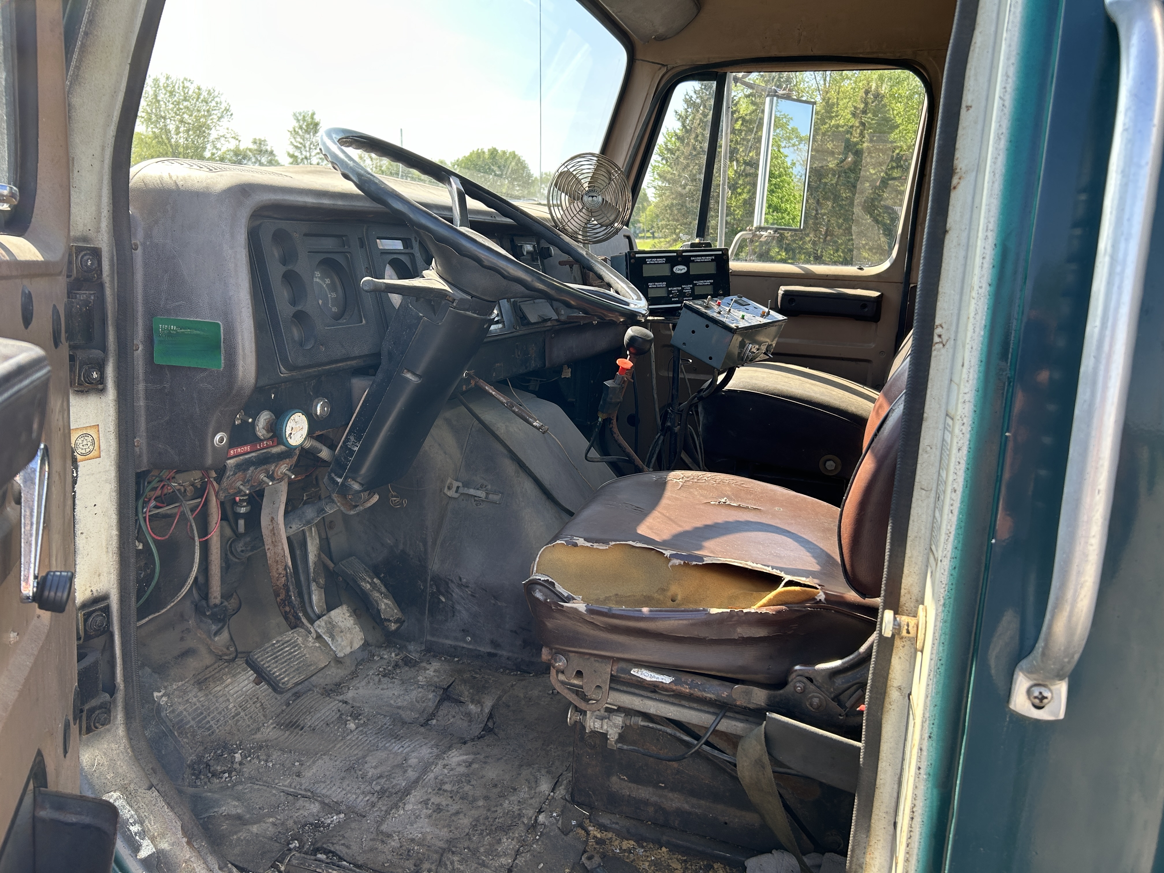 1982 INTERNATIONAL 4700 - Image 28