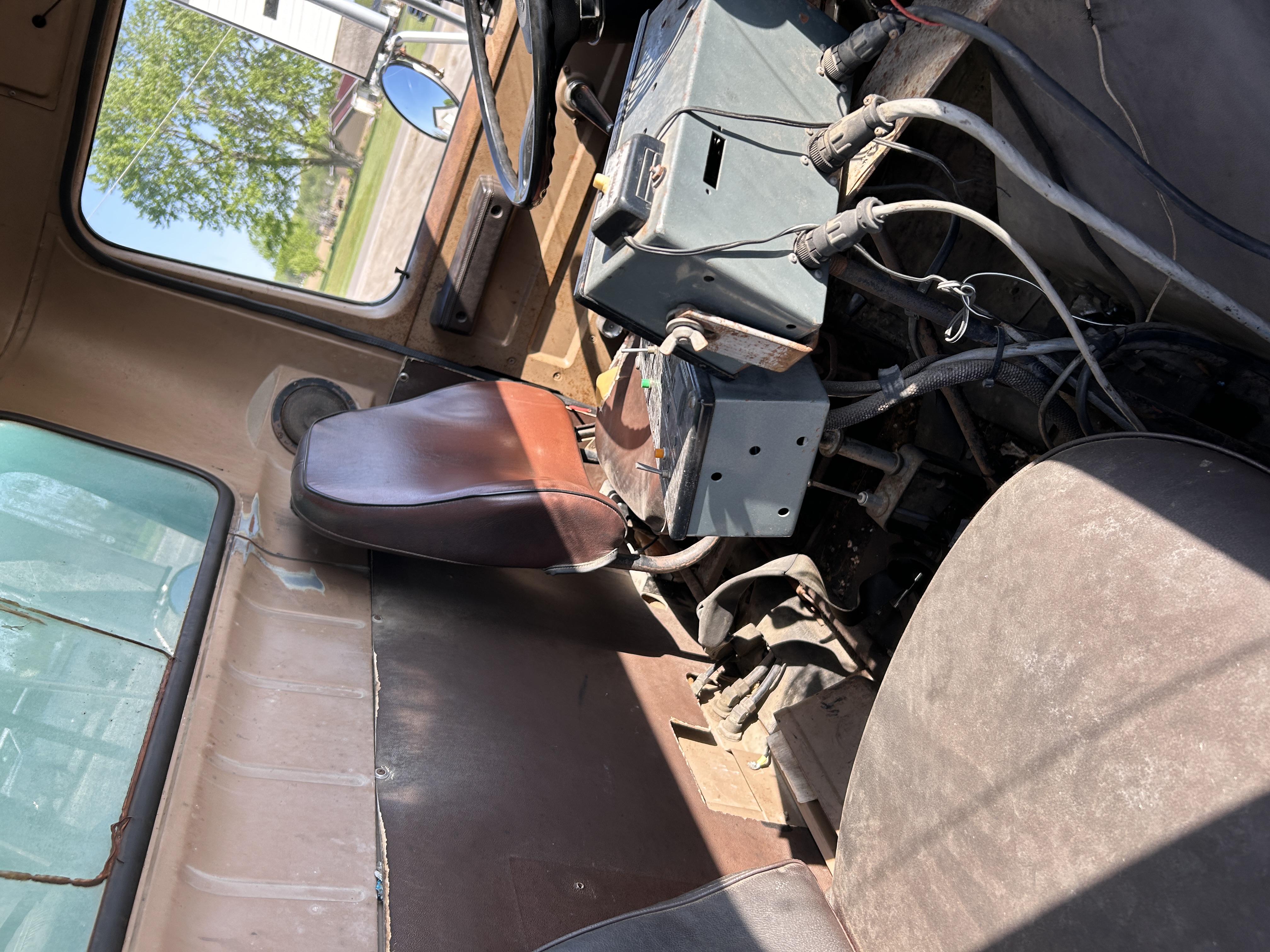 1982 INTERNATIONAL 4700 - Image 34