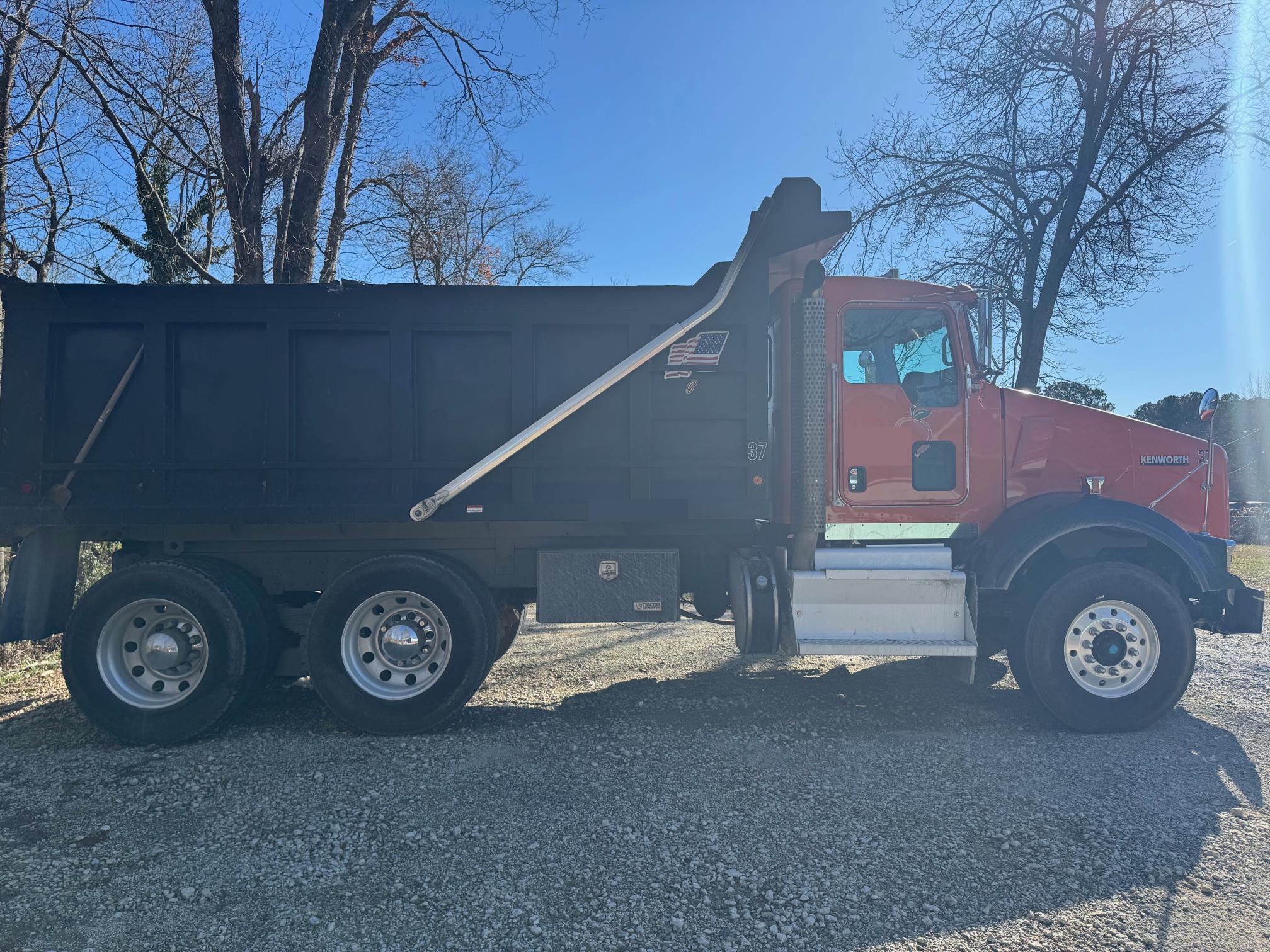 2014 KENWORTH T800 - Image 4