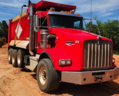 2021 KENWORTH T800 - Image 2