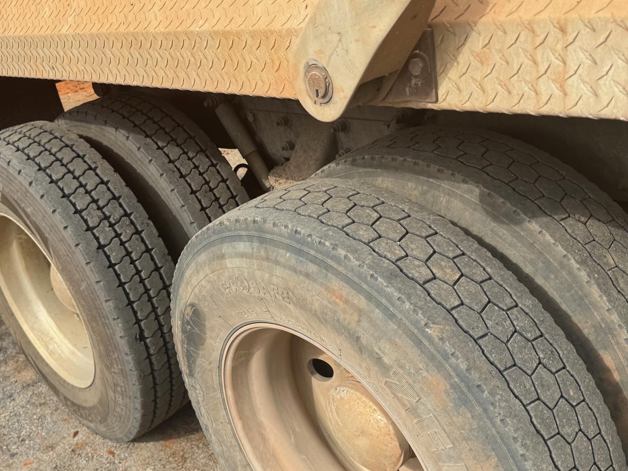 2021 KENWORTH T800 - Image 15