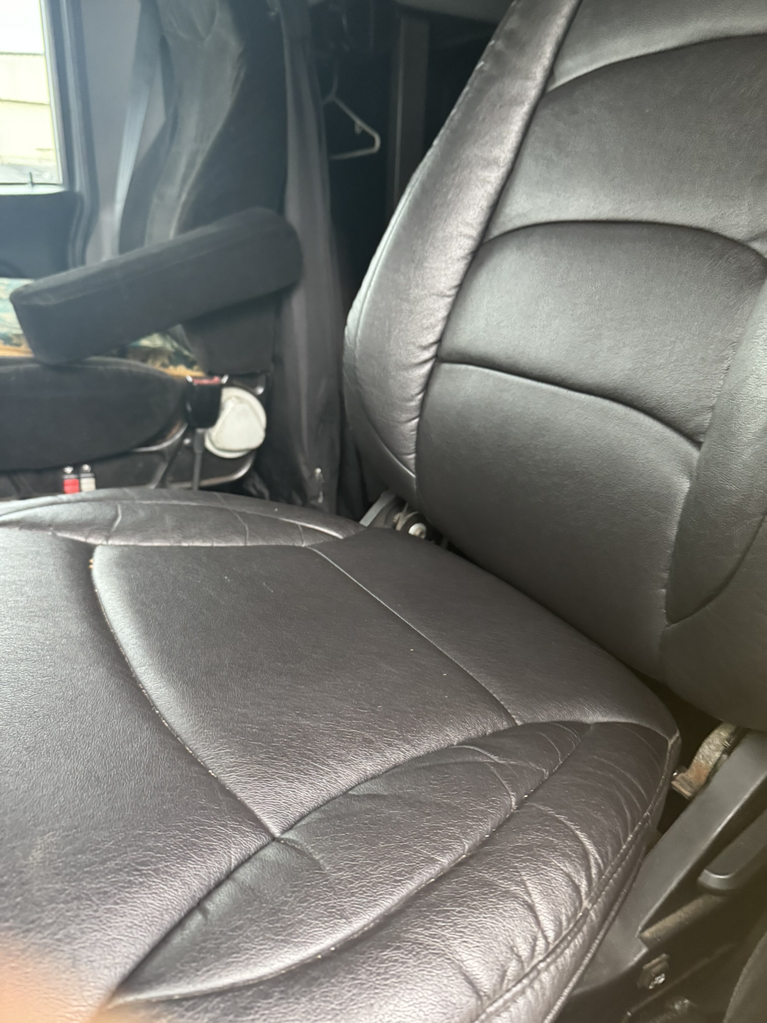 2014 PETERBILT 388 - Image 23