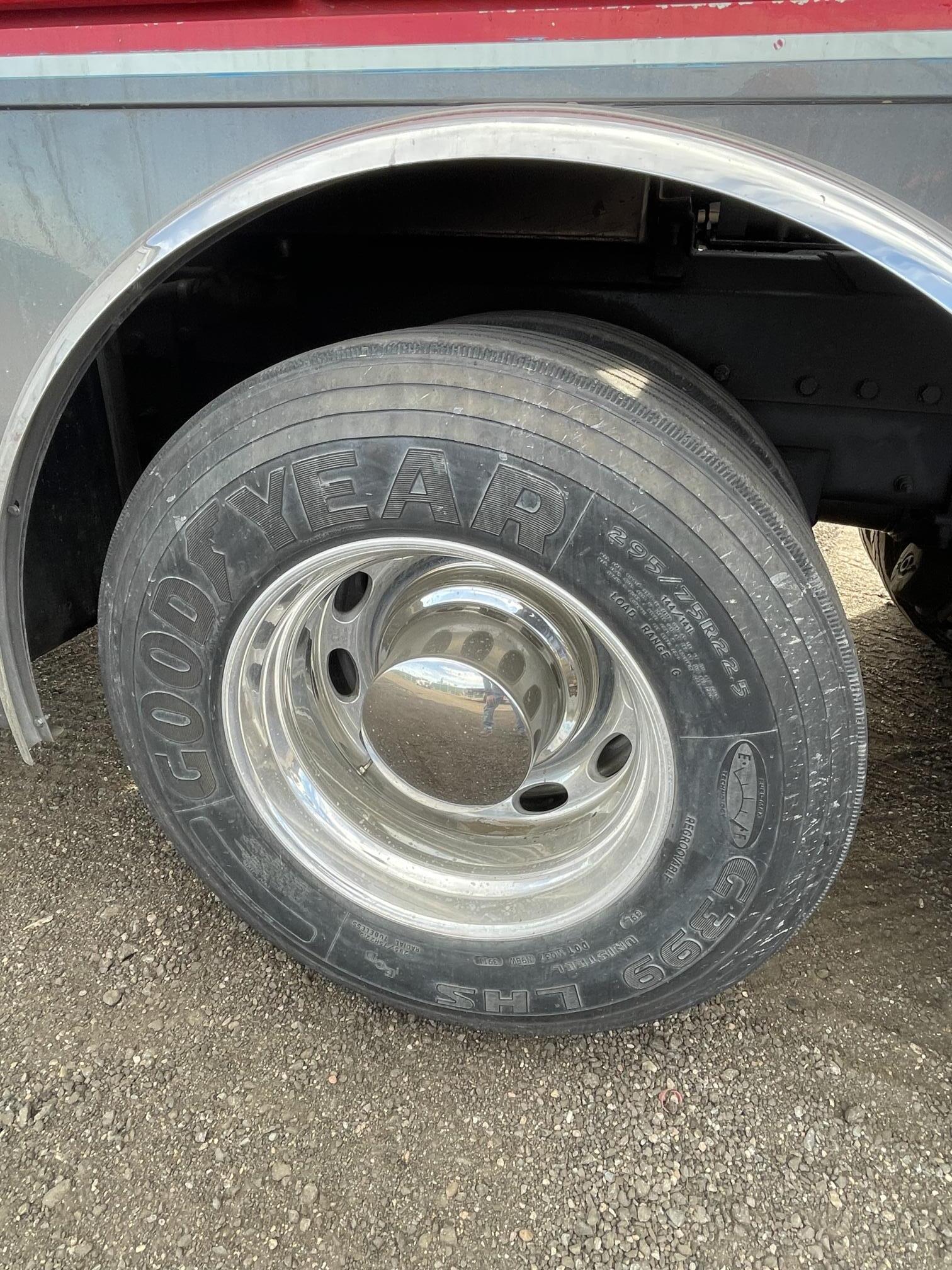 2012 PETERBILT 389 - Image 100