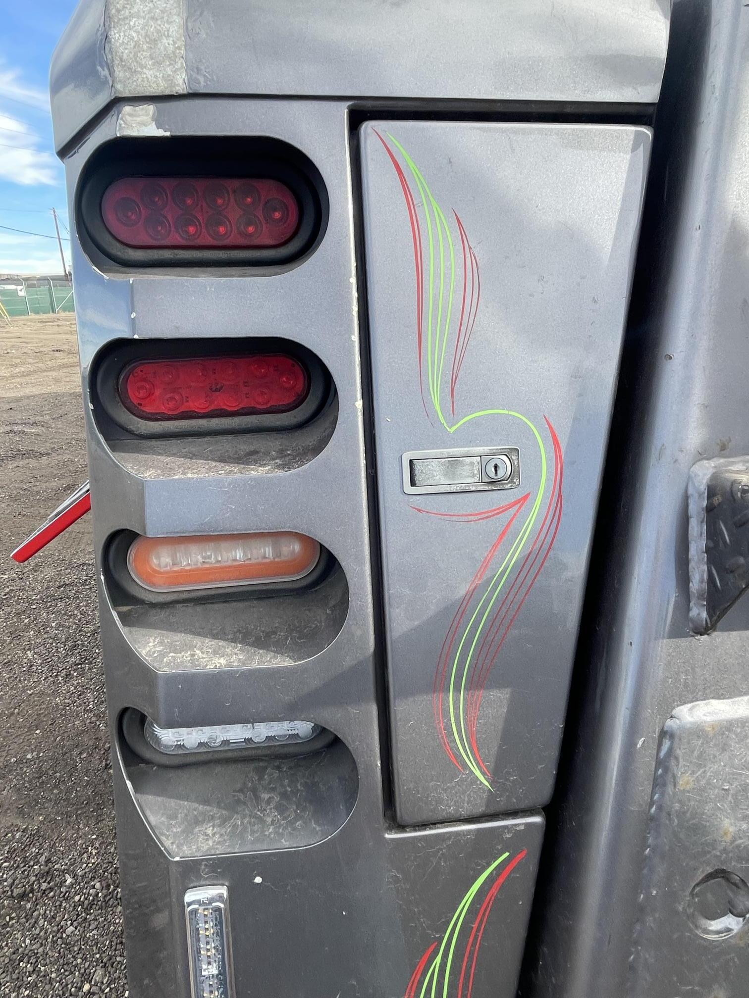 2012 PETERBILT 389 - Image 86