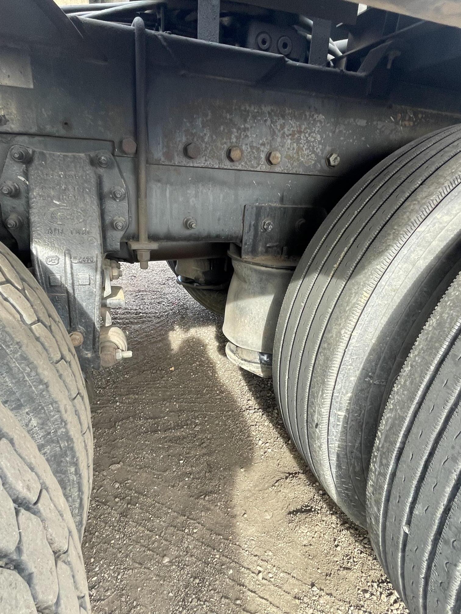 2012 PETERBILT 389 - Image 110