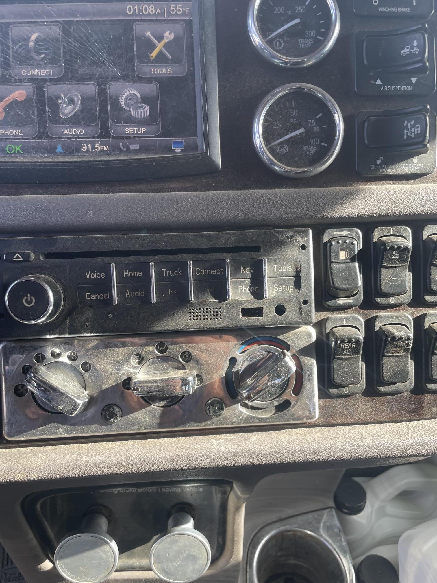 2012 PETERBILT 389 - Image 62