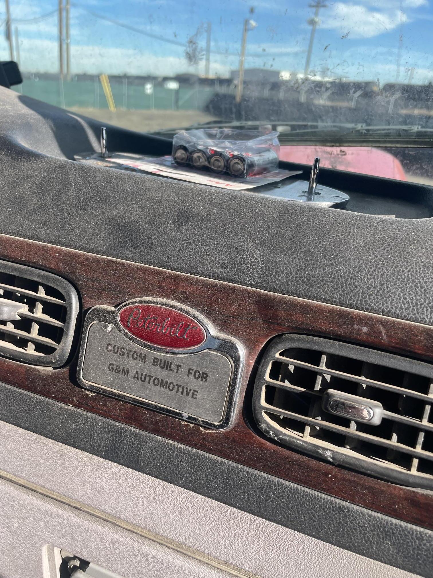 2012 PETERBILT 389 - Image 145