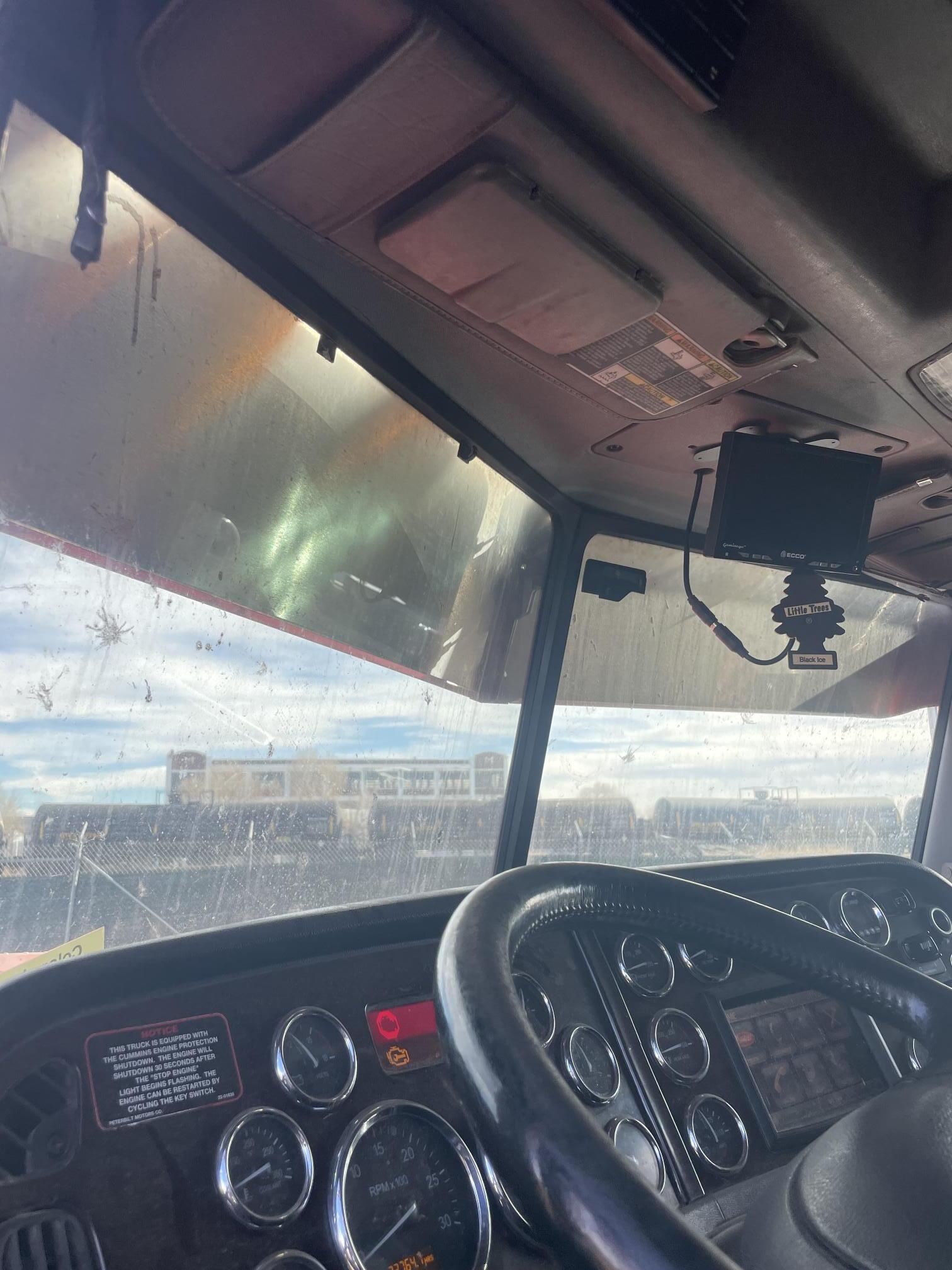 2012 PETERBILT 389 - Image 69