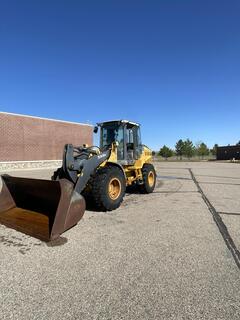 2011 DEERE 544K - Image 6