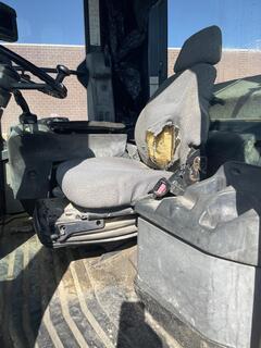 2011 DEERE 544K - Image 29