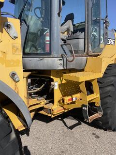 2011 DEERE 544K - Image 27