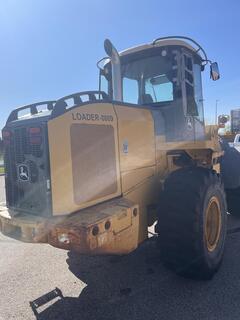 2011 DEERE 544K - Image 15