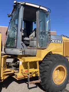 2011 DEERE 544K - Image 25