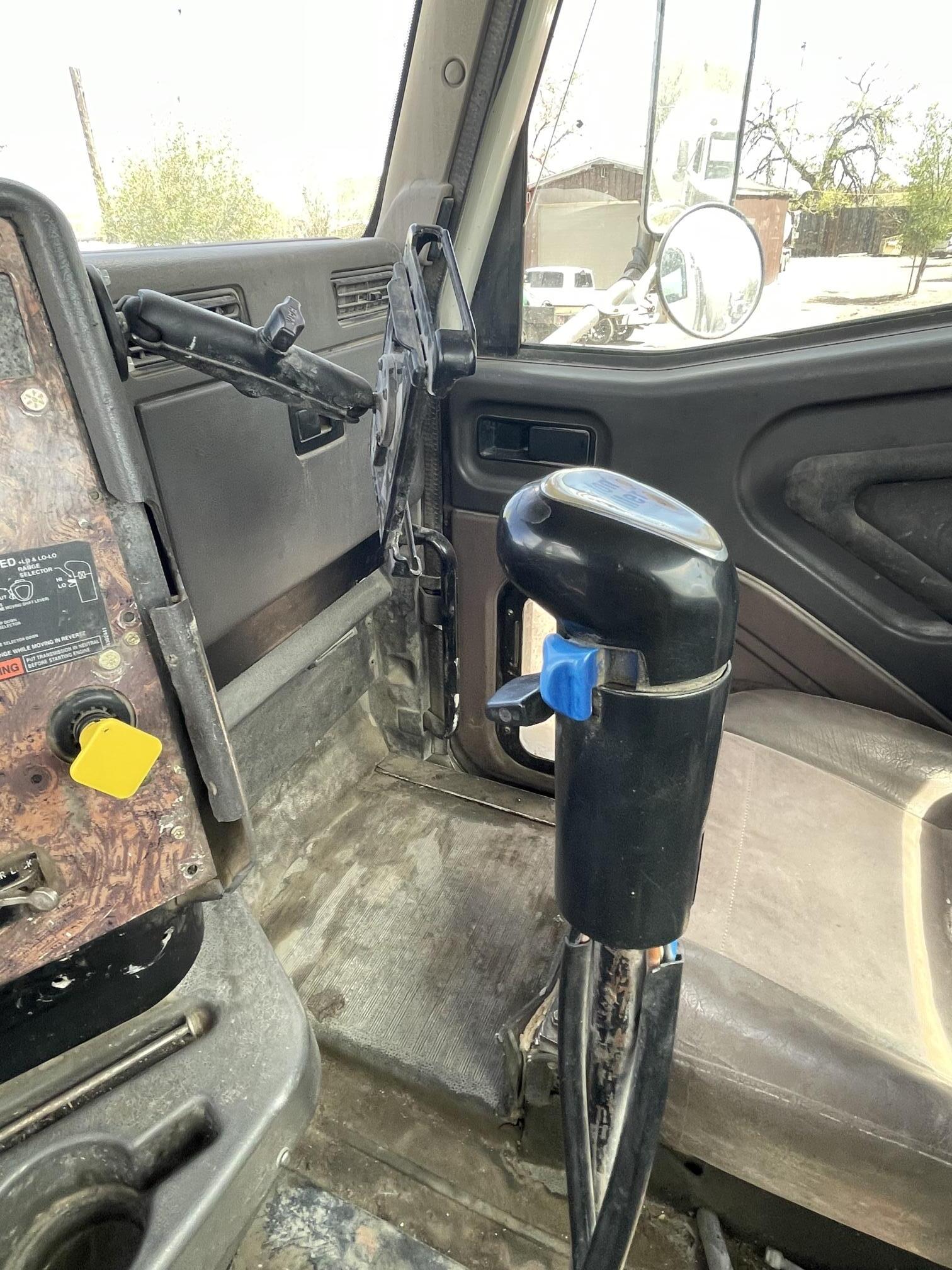 2001 INTERNATIONAL DF557 - view 15 of 30